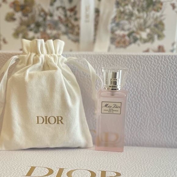 Miss Dior Hair Oil & Drawstring Bag NEW - Picture 3 of 8